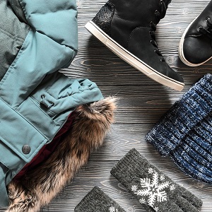 How to dress to stay warm in cold weather