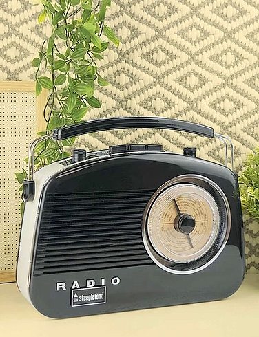 Full Size Retro Radio