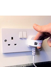 Plug Mates White