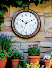 Radio Controlled Outdoor Clock with Hydrometer and Thermometer Wood