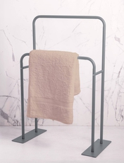 Pifco Free Standing Towel Rail Grey