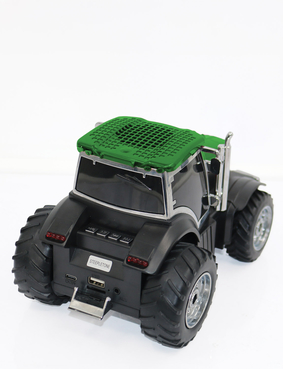 Classic Tractor Rechargeable Radio Blue