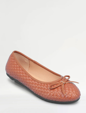 Basket Weave Ballerina EE Fit Pump TAN