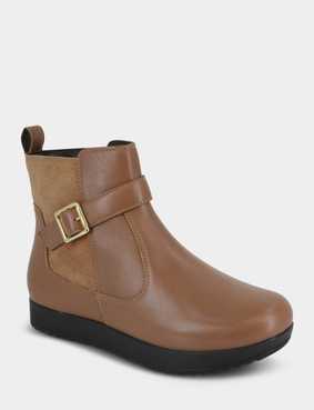 EE Fit Leather Buckle Trim Boot Black