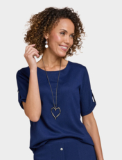 Crinkle Top and Necklace Navy