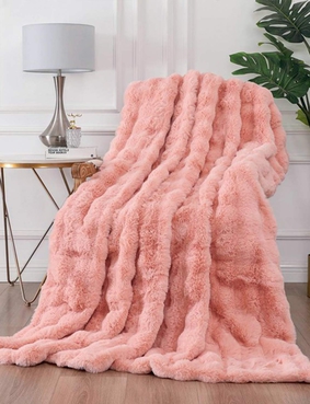 Bubble Luxury Textured Faux Fur Throw Blush