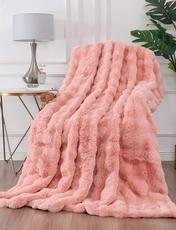 Bubble Luxury Textured Faux Fur Throw Blush
