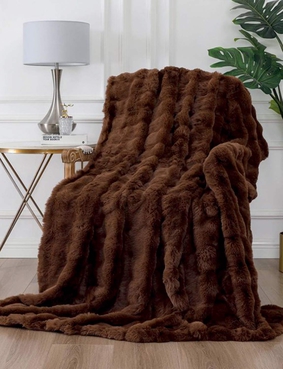 Bubble Luxury Textured Faux Fur Throw Blush