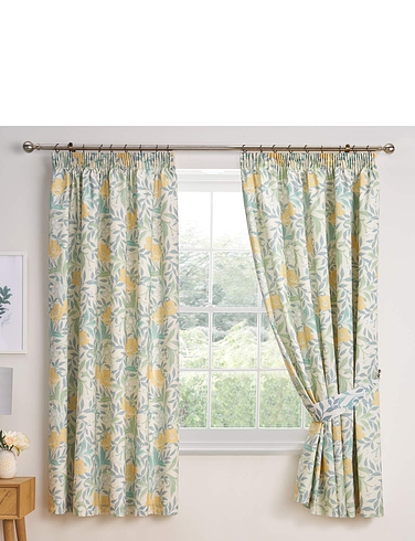 Sandringham Lined Curtains