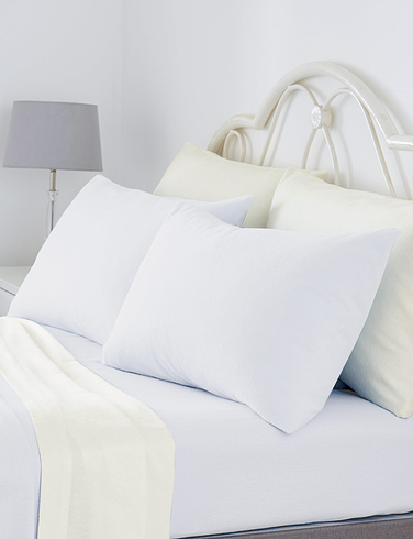 Vantona Plain Dyed Napguard Flannelette Pillowcases