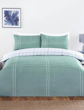 Hudson Quilt Cover Set With FREE Fitted Sheet Navy