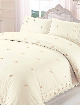 Sophie Embroidered Quilted Bedspread Cream